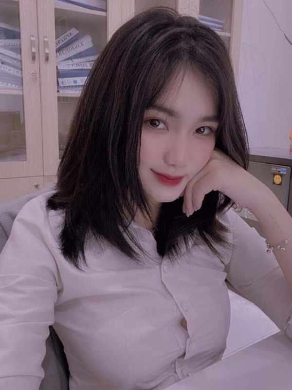 Ms. Hồng Hạnh
