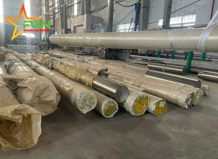 LÁP TRÒN ĐẶC 304- PHI 145|STAINLESS STEEL 304 ROUND BAR , Diameter 145mm