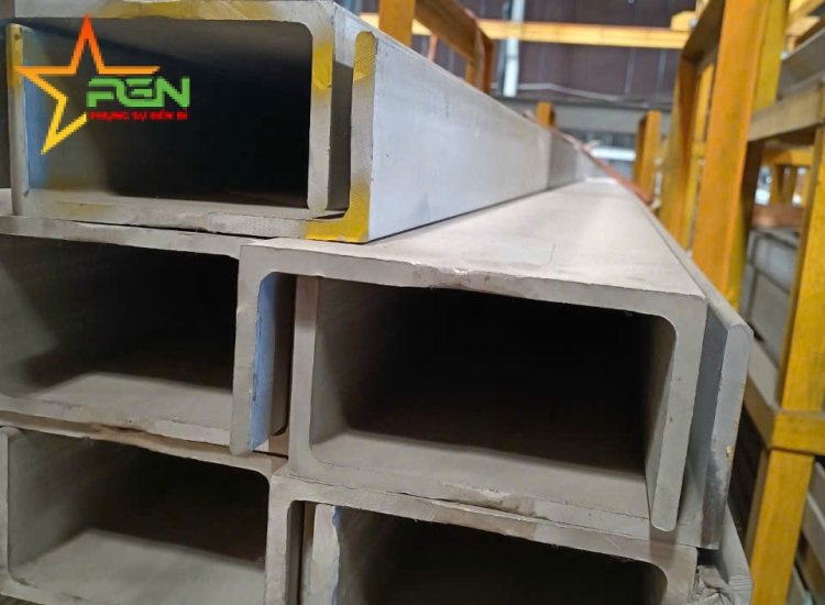 U ĐÚC INOX 304 - 150 x 75 x 7.0 x 6M
