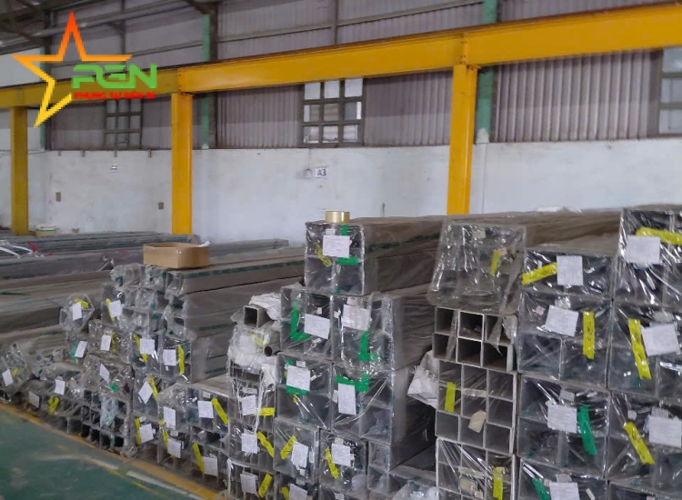 HỘP VUÔNG INOX 304/316 150  x 150 x 7.0mm