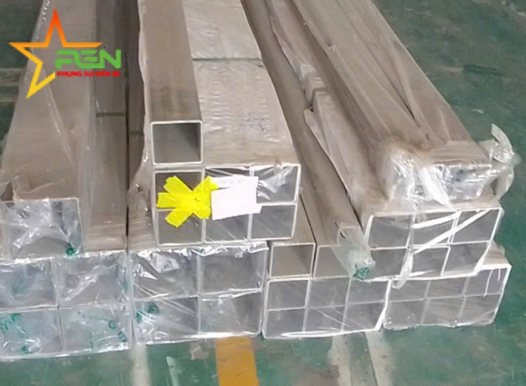 HỘP VUÔNG INOX 304/316 70 x 70 x 5.0MM