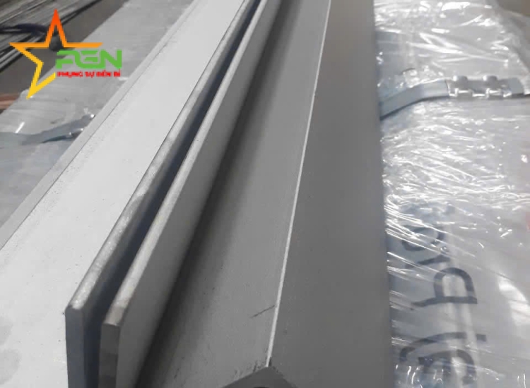 VÊ ĐÚC INOX 304: 75 x 75 x 6.0 x 6 M