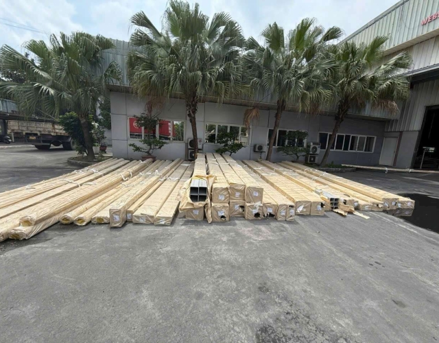 VAI TRÒ THIẾT YẾU,ỨNG DỤNG ĐA DẠNG VÀ LỢI ÍCH CỦA HỘP VUÔNG VÀ HỘP CHỮ NHẬT INOX 304-316 KHỔ LỚN TRONG  XÂY DỰNG KẾT CẤU CƠ SỞ HẠ TẦNG CÔNG NGHIỆP HIỆN ĐẠI