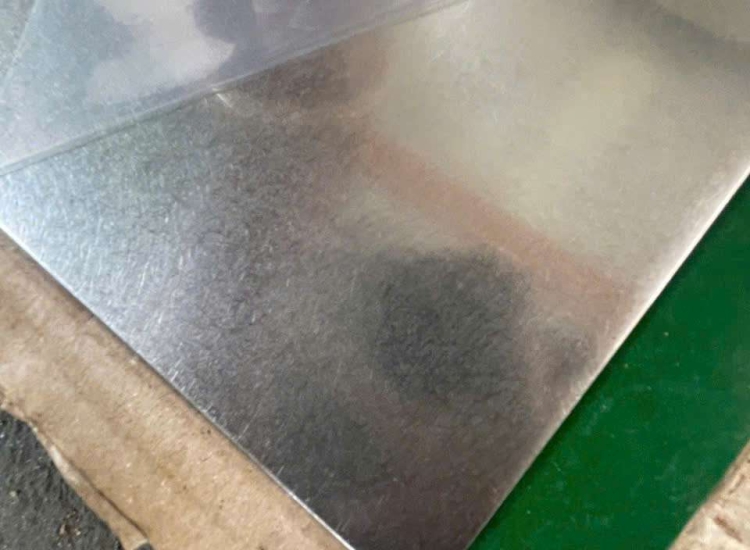 TẤM INOX XƯỚC RỐI TRẮNG